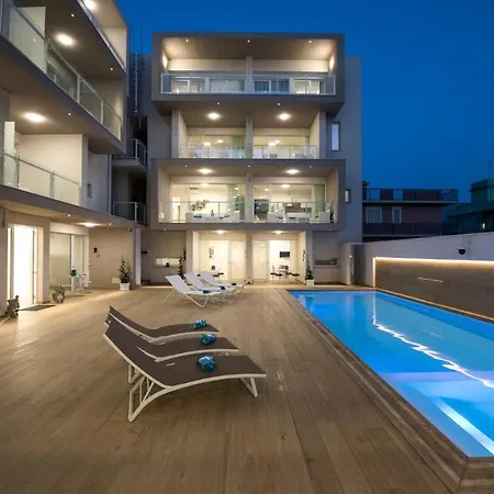 Candiano Palace Panzió Portopalo Di Capo Passero